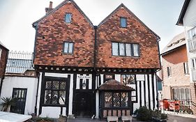 Taylour House - Edenbridge, Sleeps 10, Historic, Unique Yet Modern